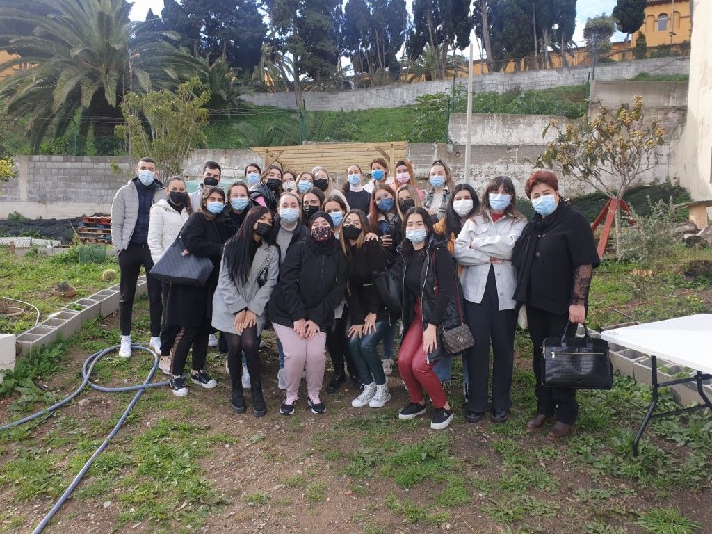 La Facultad de Educación y Economía visita el Jardín de las Hespérides