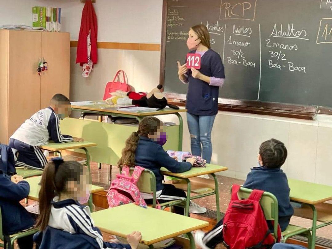 SATSE y ANPE denuncian la falta de compromiso de las administraciones con la Educación y la Sanidad