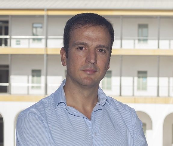 El profesor Moreno Guerrero del Campus de Ceuta queda entre los 10 finalistas de los premios Educa Abanca a mejor docente 2022 
