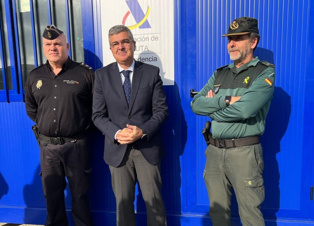 Más de 140.000 personas y 40.000 vehículos cruzarán por el Tarajal en este mes