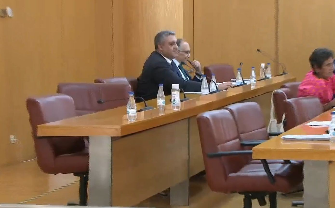 Rechazada una propuesta de Vox al no estar ningún diputado de la formación para defenderla