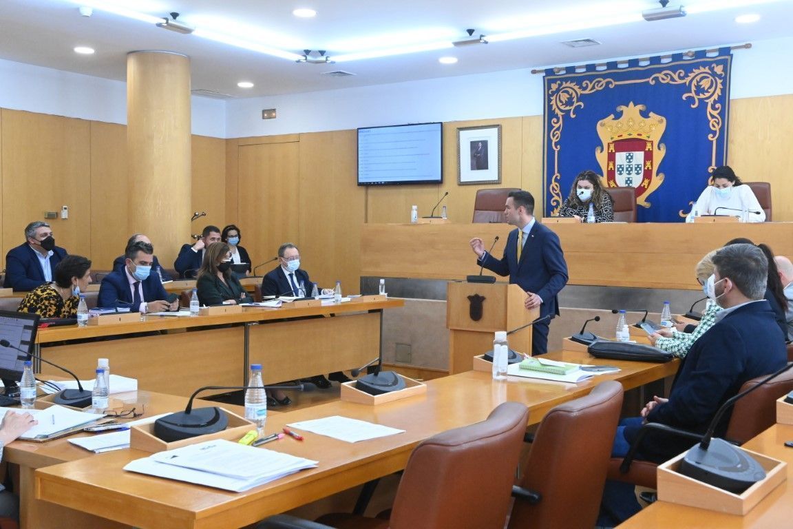 Verdejo reprocha al Gobierno la situación de inseguridad que atraviesa la ciudad y lamenta que la Asamblea sea un teatro”