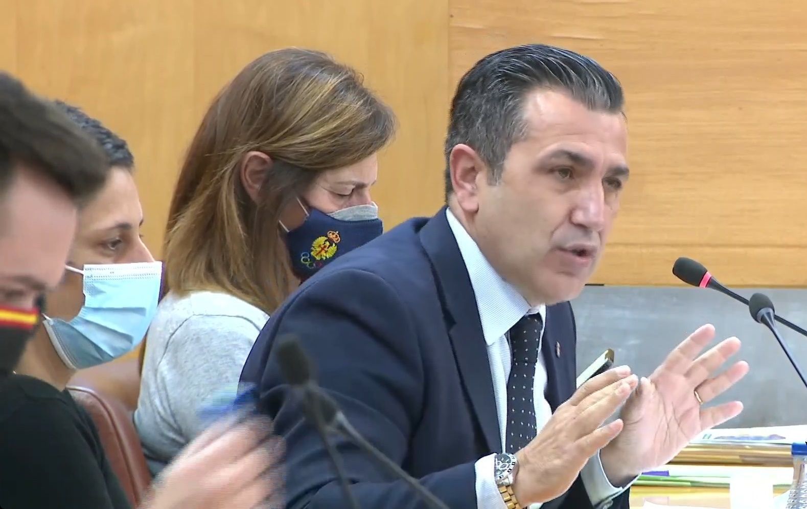 Rontomé acusa a Verdejo “y los tres mariachis que le acompañan” de “venir a traer el odio”