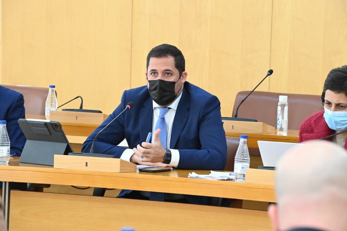 El Gobierno estudia posibles vías para la adjudicación de locales de la Ciudad