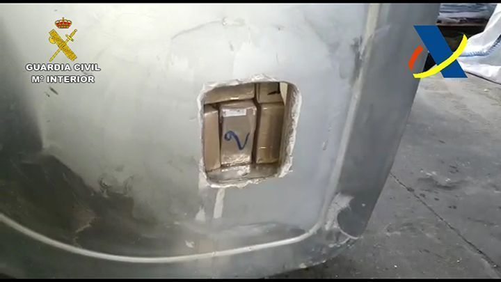 Intervenidos en el puerto de Algeciras más de 500 kilos de hachís en dobles fondos realizados en camiones