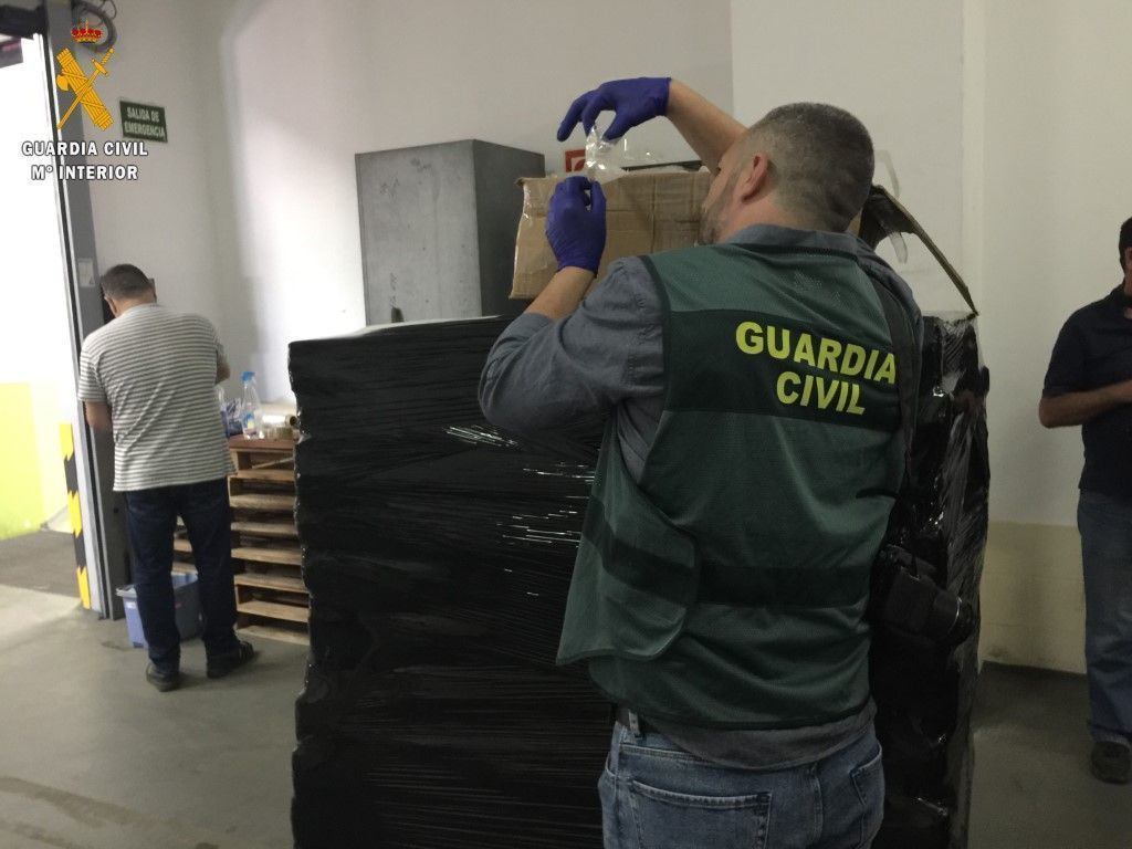 Hallan unas 4 toneladas de hachís en un almacén del puerto