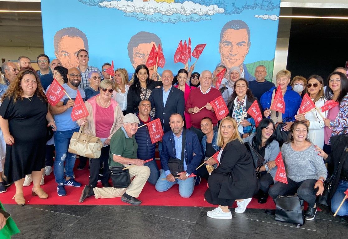 Unos ochenta socialistas ceutíes celebran en Sevilla la conmemoración de la  histórica victoria del PSOE el 28 de octubre de 1982