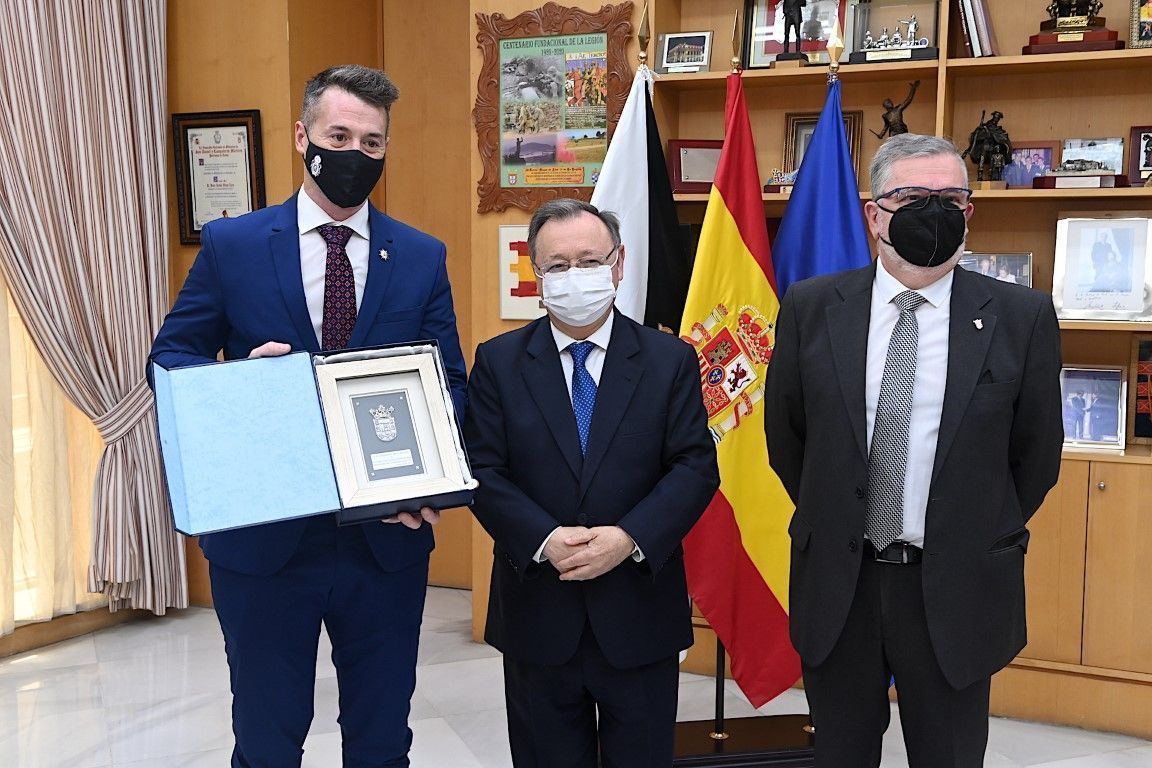 Vivas recibe a César Gómez-Hörn, pregonero de la Semana Santa 2022