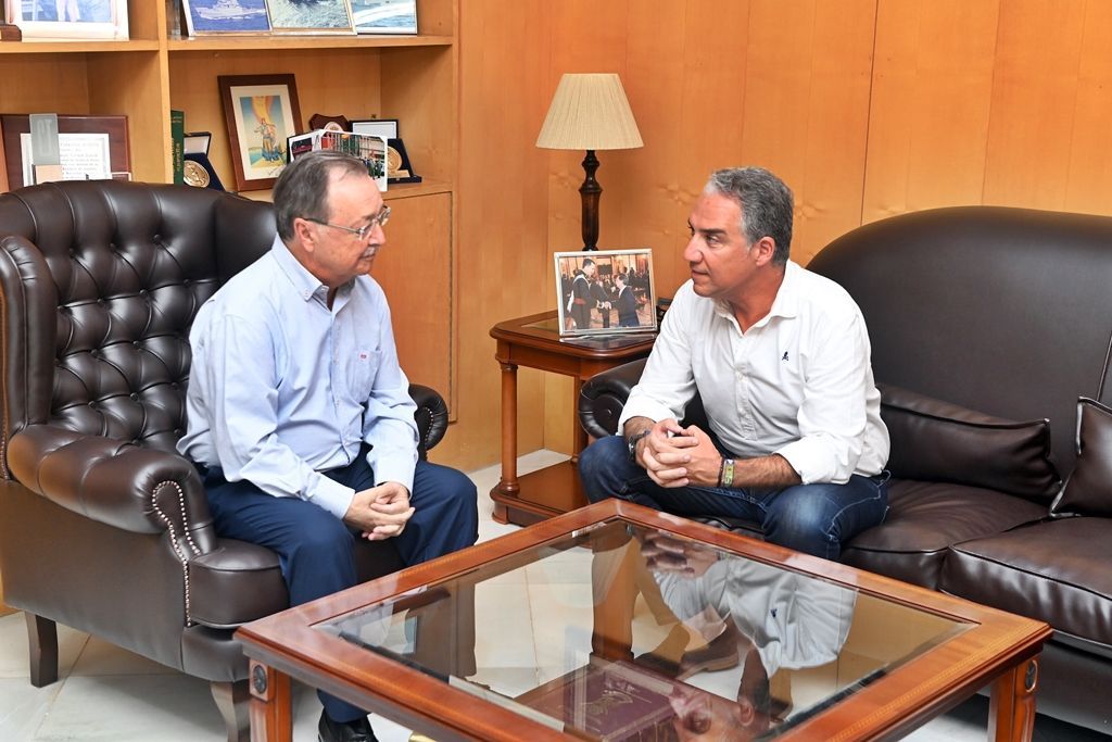 Bendodo: “La continuidad de Juan Vivas depende sólo de él pero cuenta con nuestro apoyo”