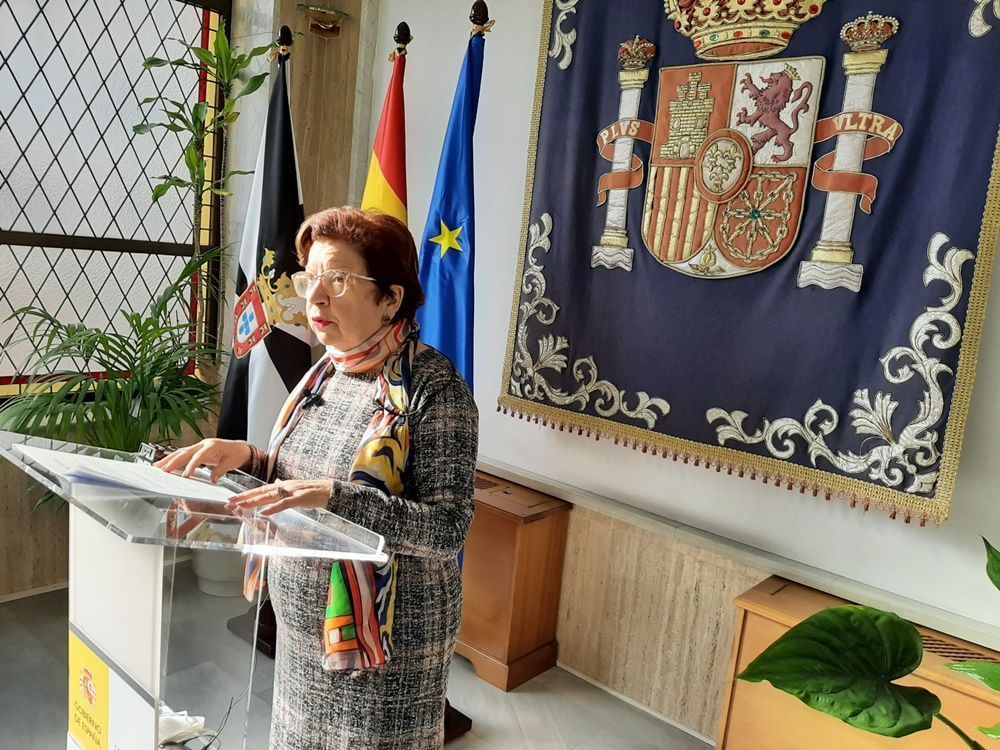 La delegada del Gobierno destaca que el Gobierno de España garantiza el futuro de Ceuta con su compromiso