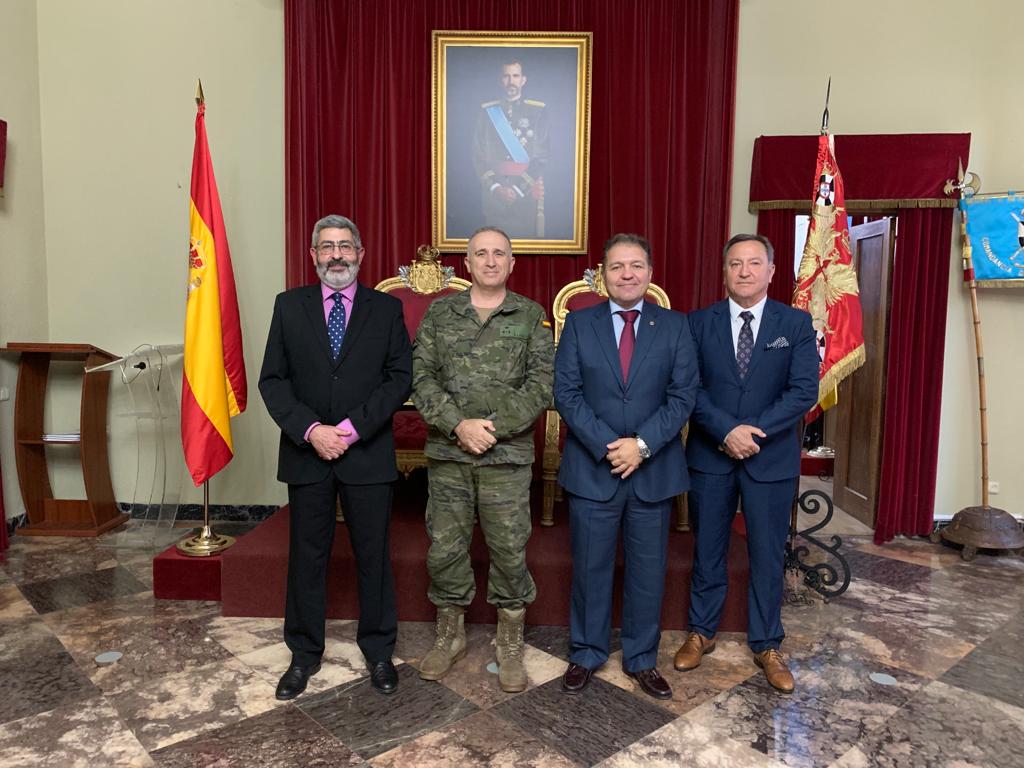 El Foro de la Profesión Médica de Ceuta se reúne con el comandante general