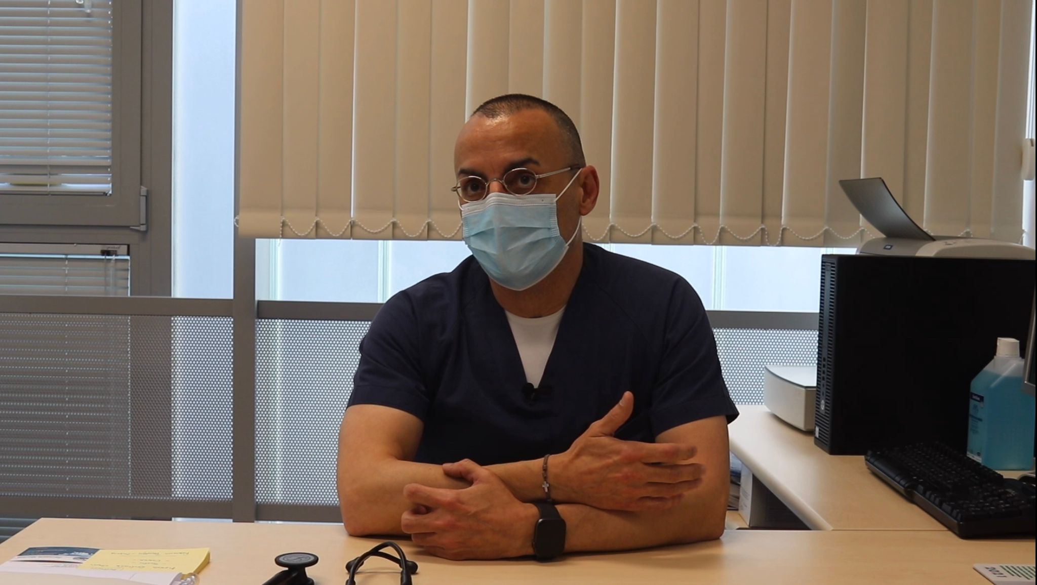 Dr Enrique Laza
