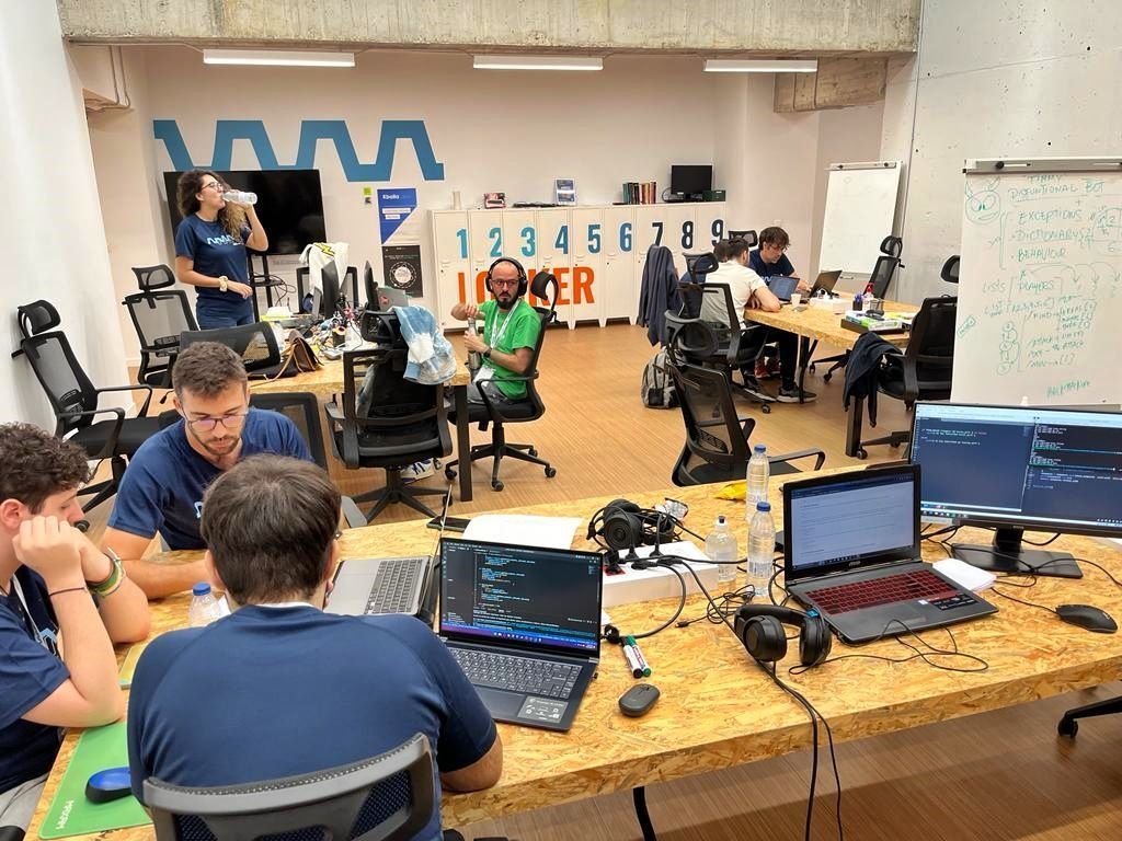 Gran participación en el II HacktonCOF: El Desafío donde la mejor inteligencia artificial será la vencedora