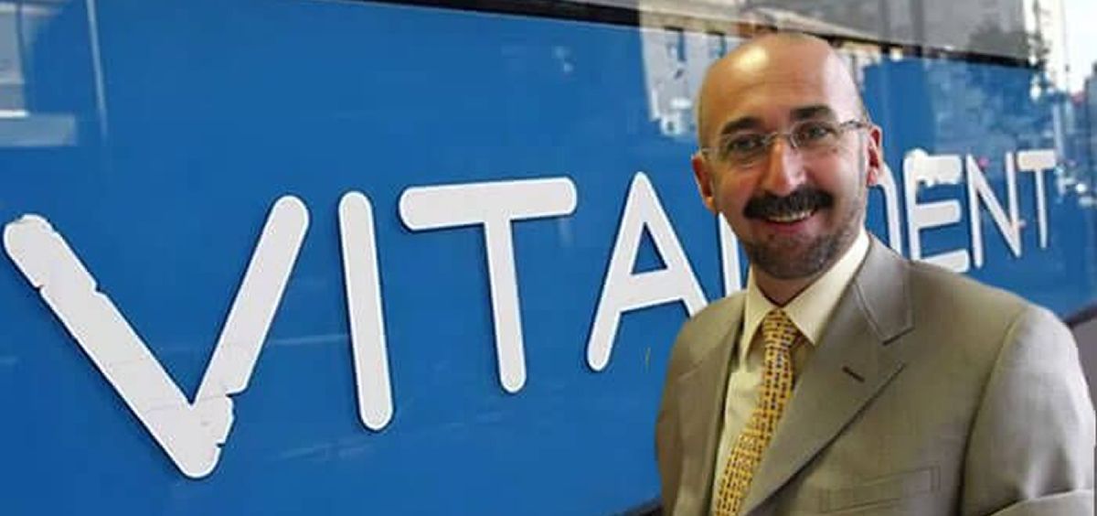 Piden cuatro años de prisión para el dueño de las clínicas Vitaldent por falsificar títulos