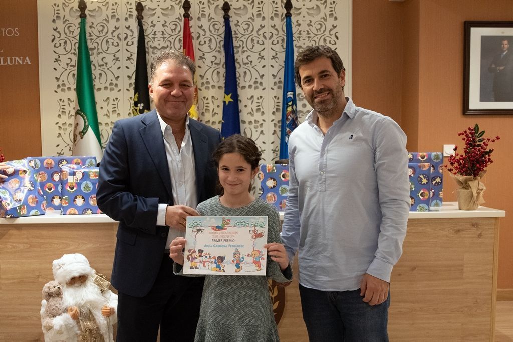 Julia Carmona Fernández, ganadora del V Concurso de Postales Navideñas del Colegio de Médicos de Ceuta