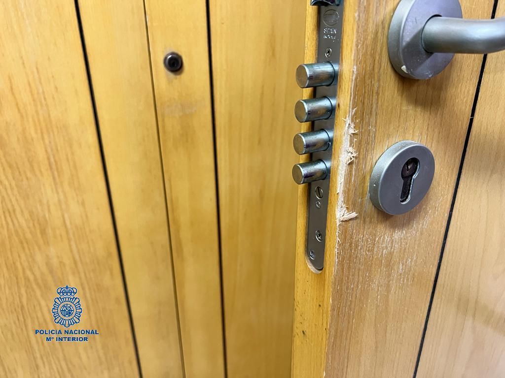 Detenido con un cuchillo mientras intentaba robar en la residencia de mayores