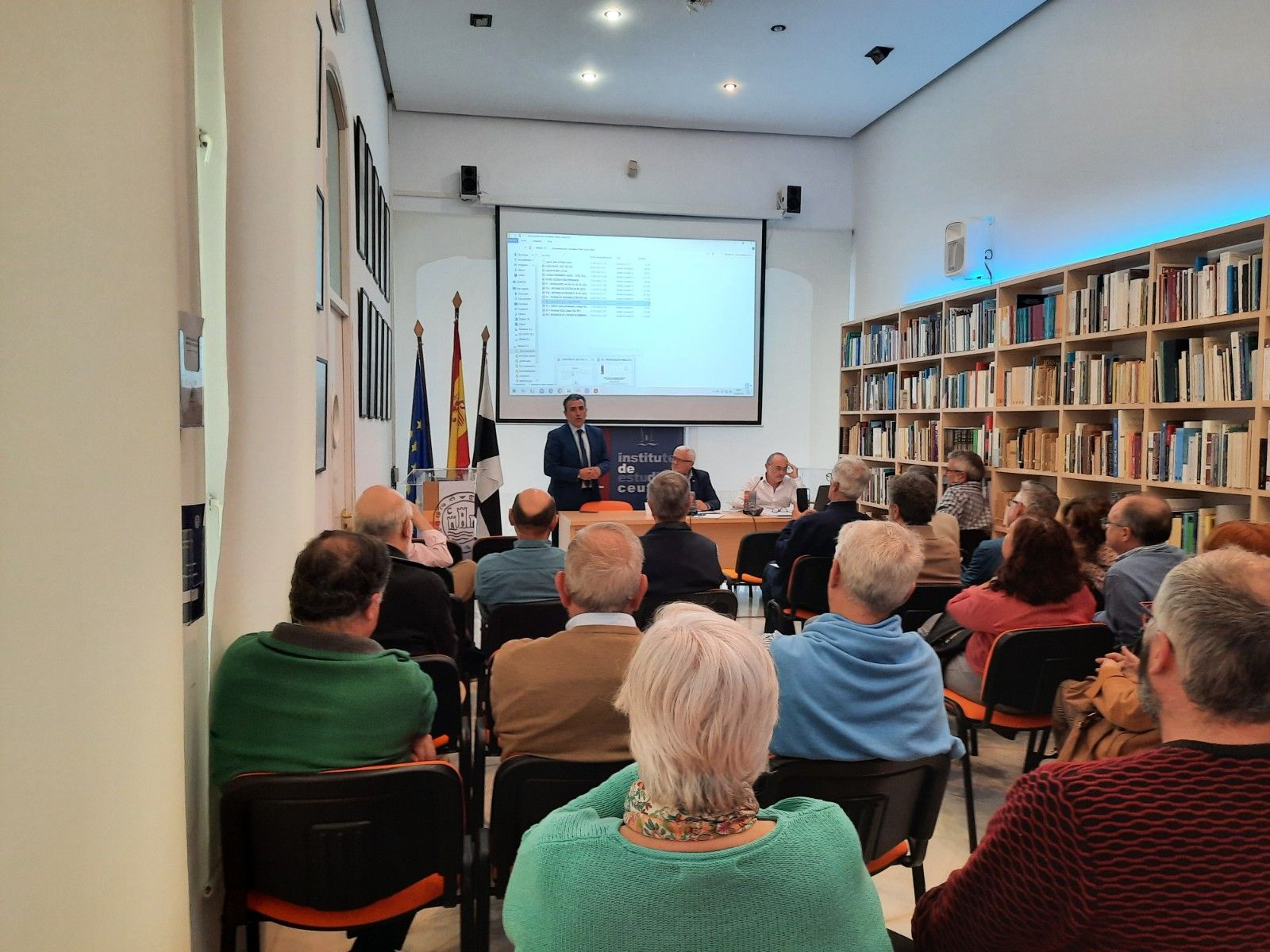 El IEC elige a nuevos miembros numerarios y correspondientes de la institución