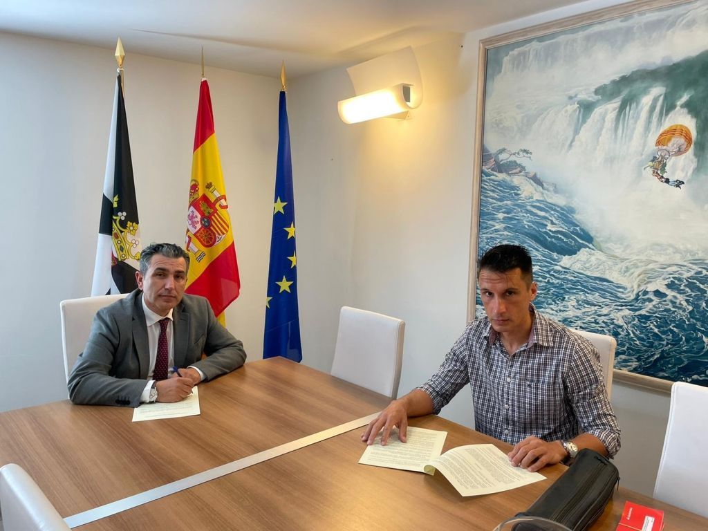 Cultura formaliza el convenio de colaboración con la Banda de Música por 90.000 euros
