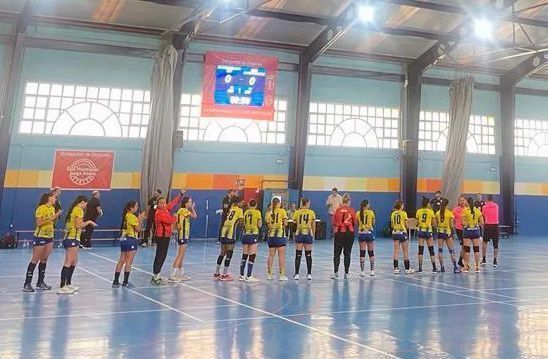 Balonmano Estudiantes logra su primera victoria de la temporada