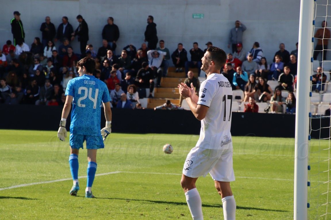 (2-2) La AD Ceuta salva un empate ante el Castilla tras remontar dos goles en contra