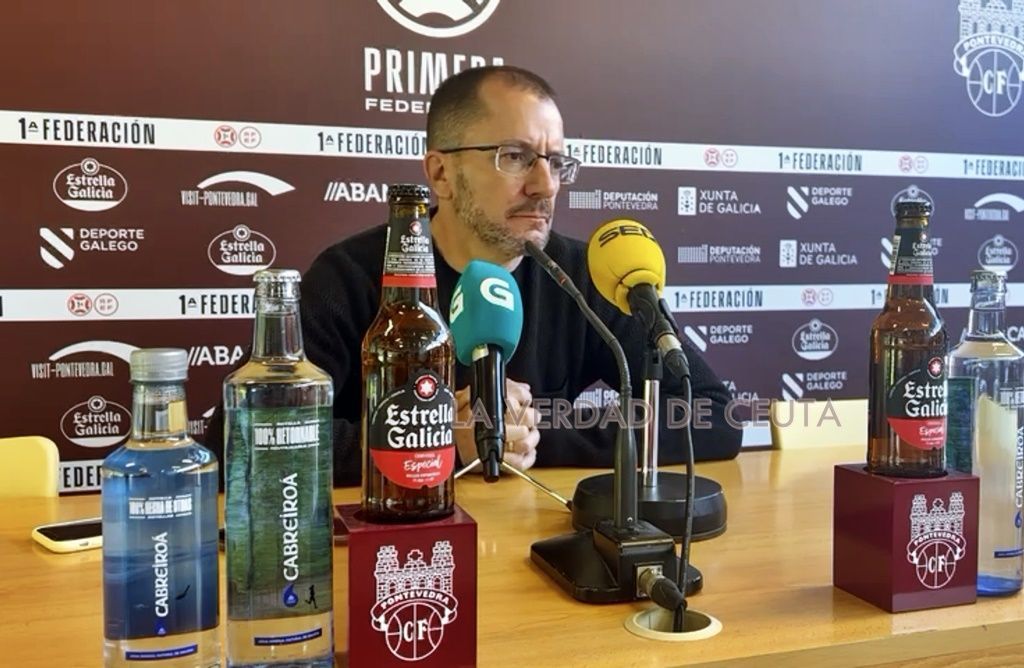 José Juan Romero ‘loco’ con su afición: "Venir hasta aquí para animarnos es de locos, de estar mal de la cabeza"