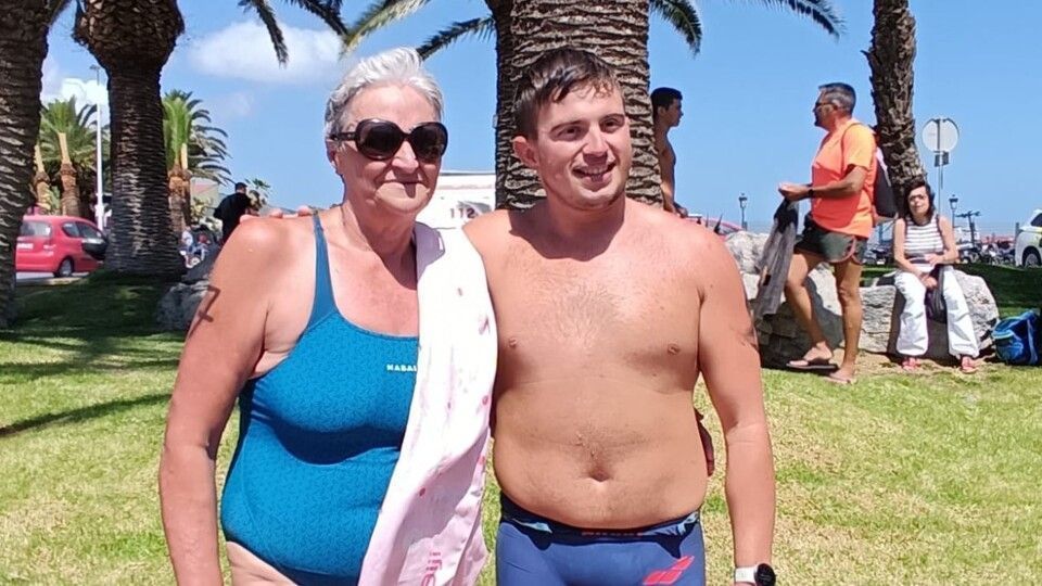 María del Carmen Ríos y Nacho Gaitán, vencedores de la 79ª Travesía a nado por el Puerto de Ceuta