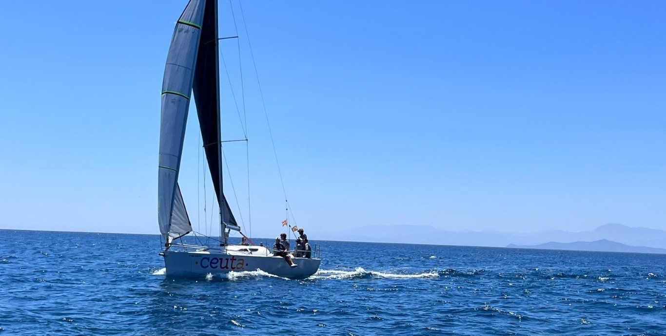 El ‘Ceuta emociona’ de Sergio Llorca permanece imbatido en el Trofeo Juan Sebastián Elcano