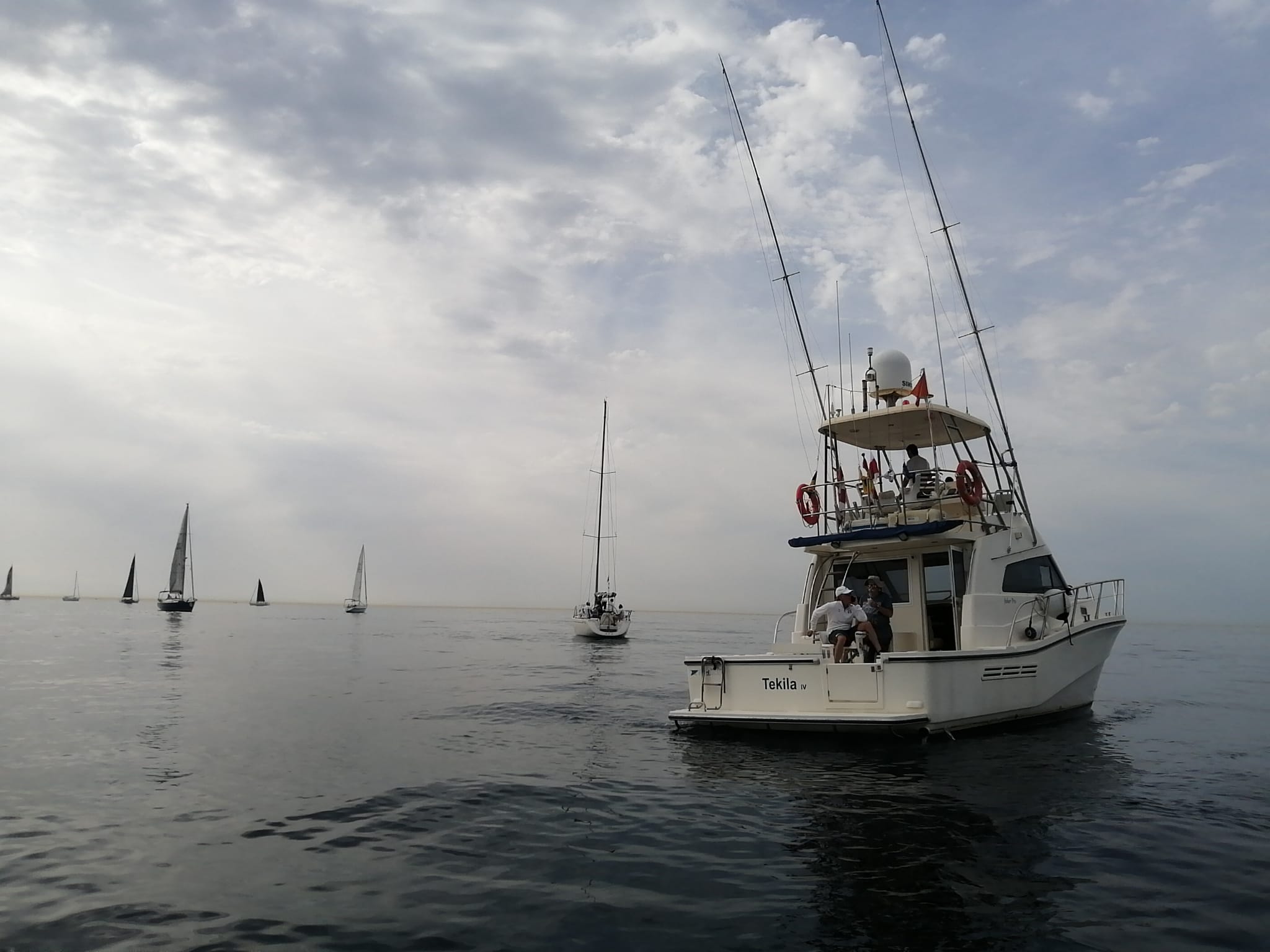 La primera prueba de la 5ª Regata Intercontinental Marbella-Ceuta se suspende por falta de viento