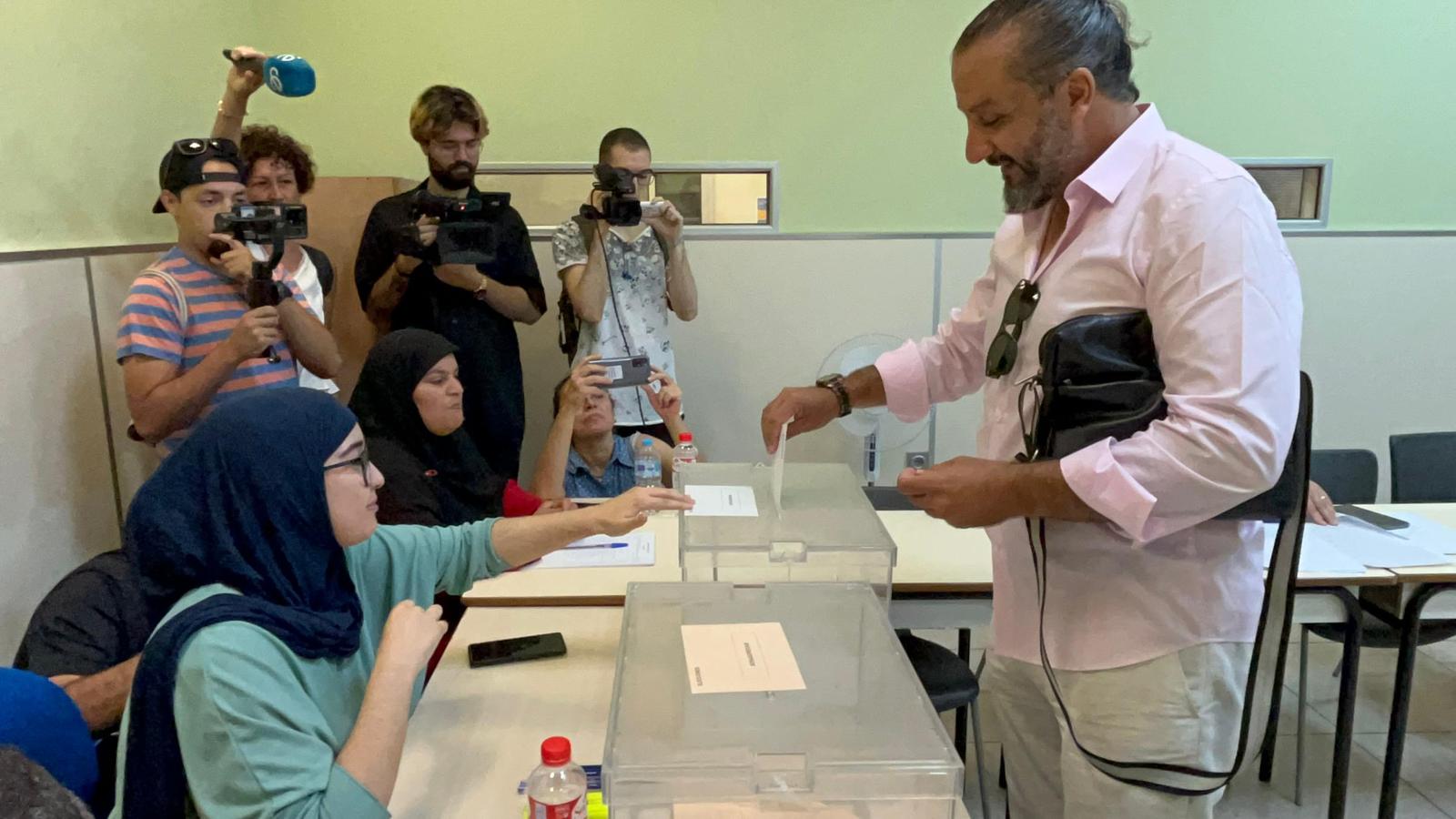 PSOE Vota Adil