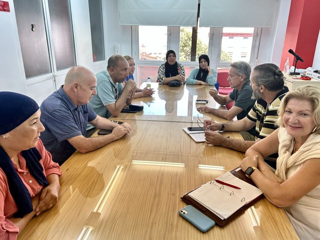El PSOE analiza con la FAMPA las necesidades e inquietudes de los padres y madres de alumnos