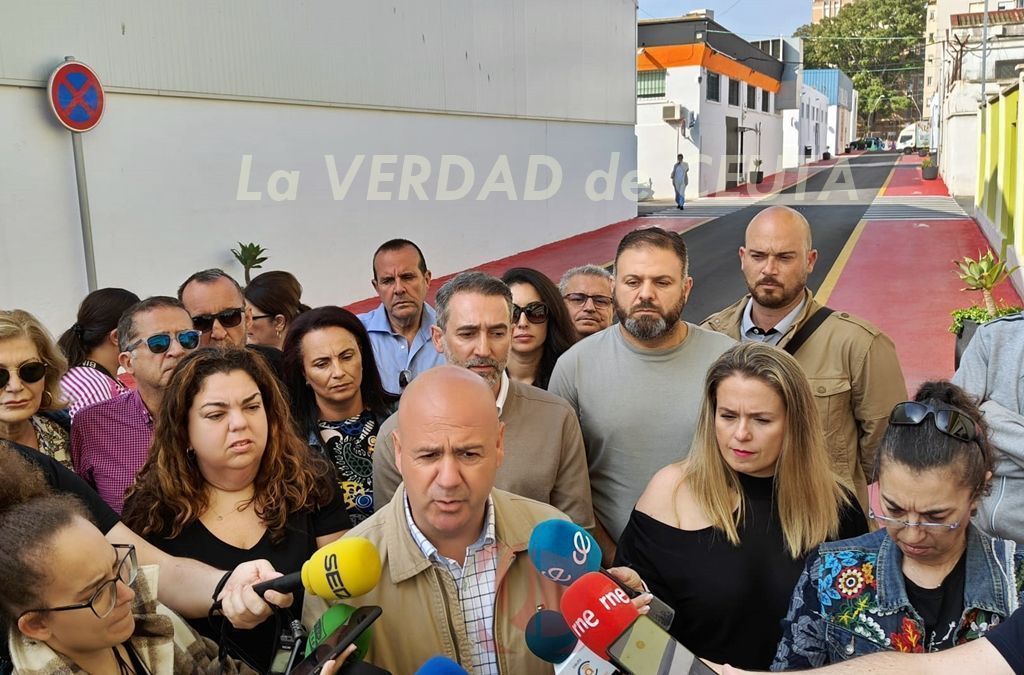 Gutiérrez pretende recuperar la rotación marítima Ceuta-Málaga y estudiar la posibilidad con Helity de volar a otras ciudades