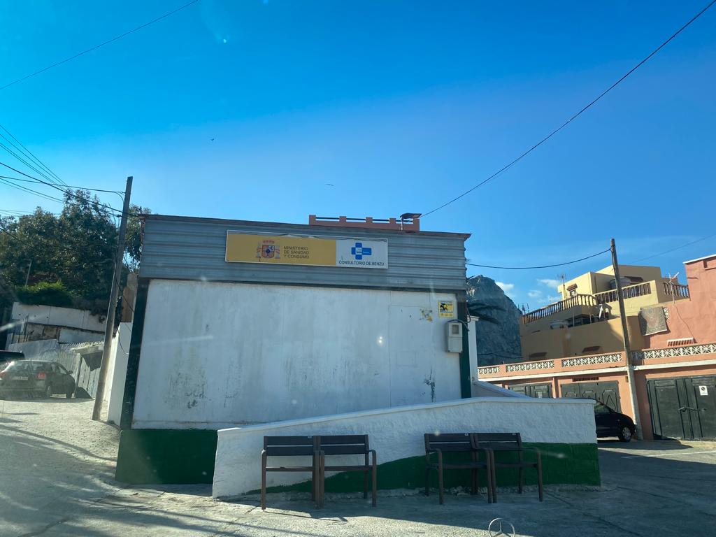 El Gobierno de Ceuta ofrece colaboración total para ampliar el centro de salud de Benzú