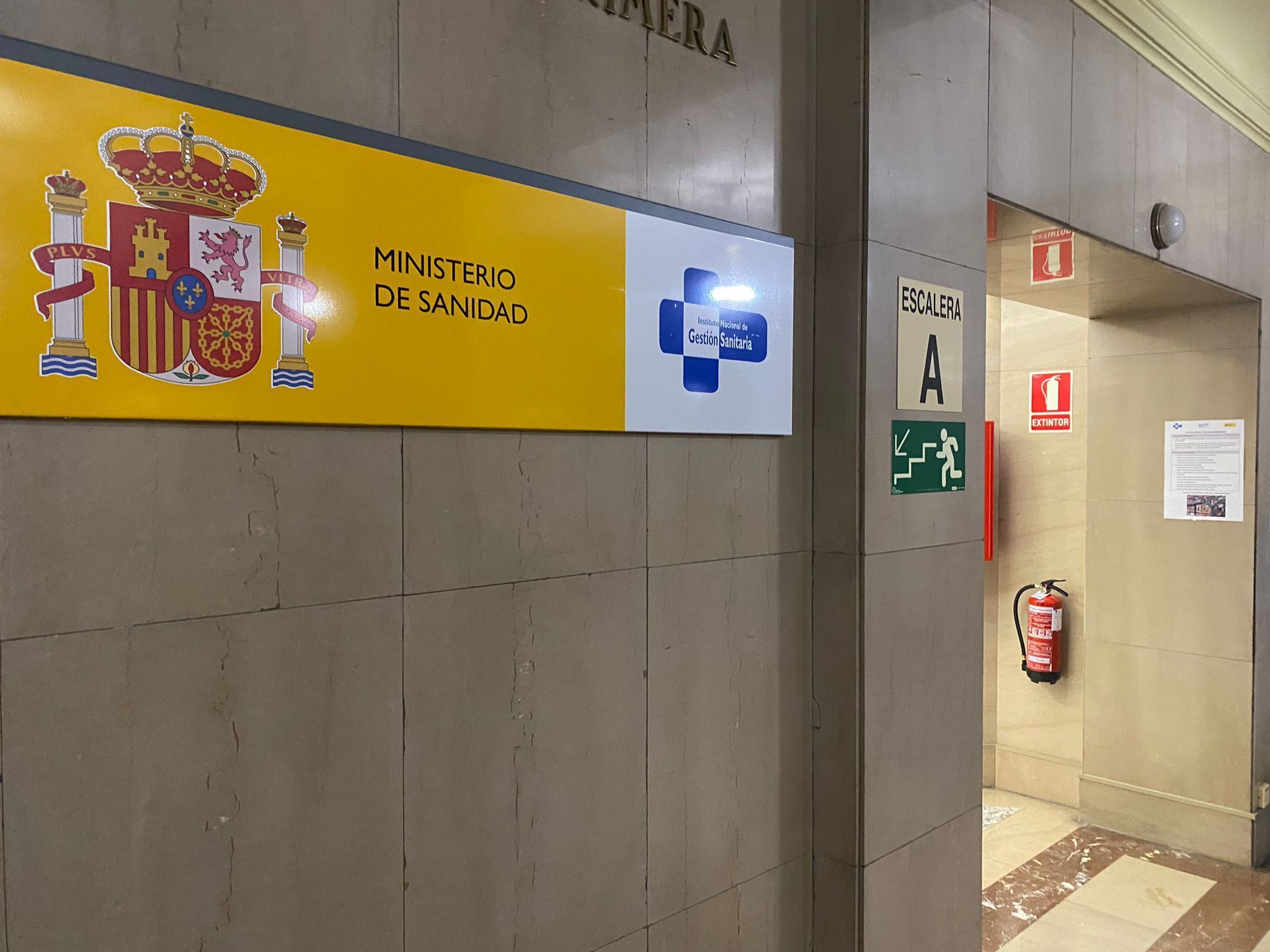 El Gobierno amplía la cobertura sanitaria para los españoles residentes en el exterior