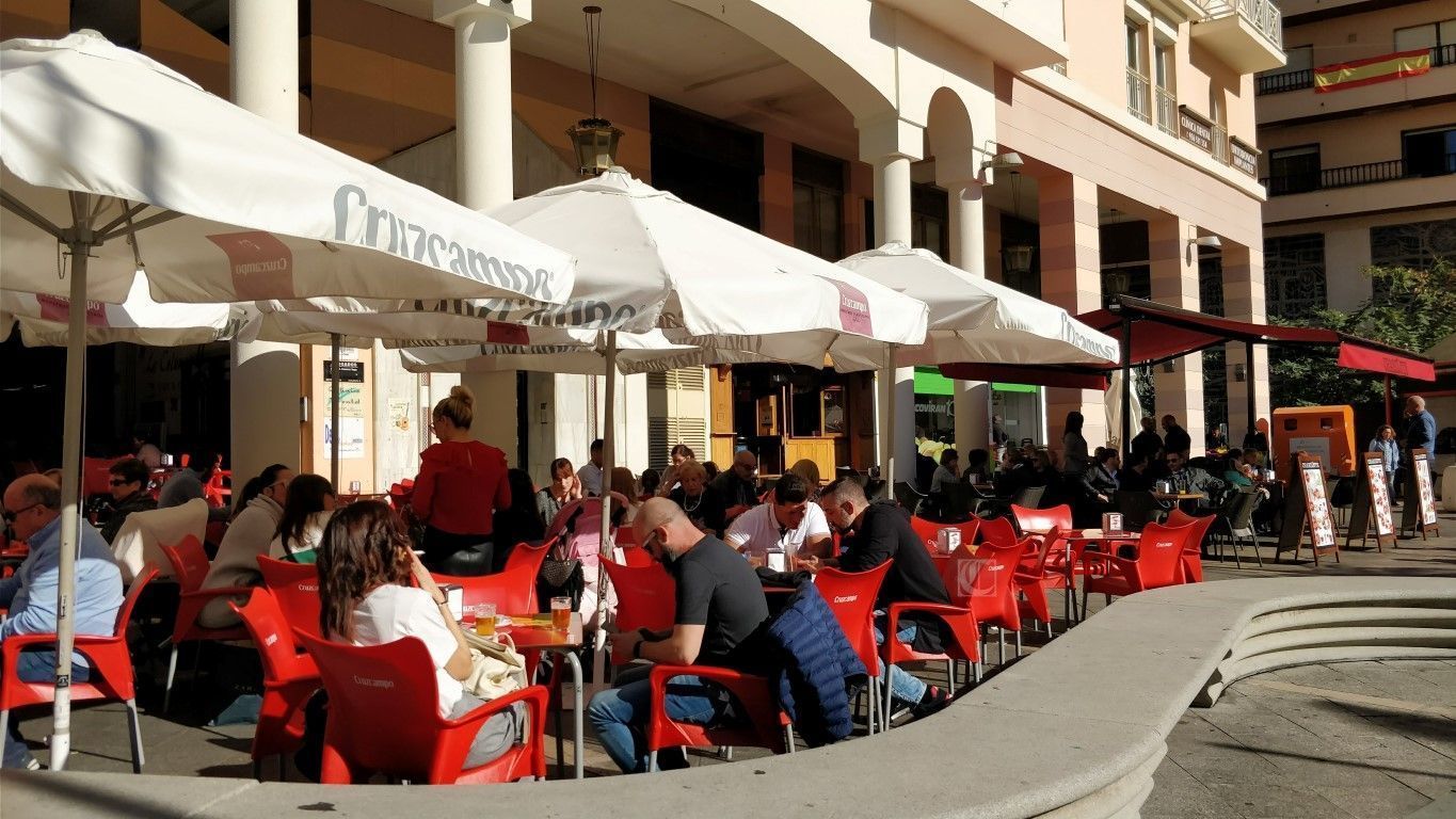 El 25% de los hosteleros reconoce haber cerrado por falta de planificación de ingresos y el 24% por no tener comensales suficientes
