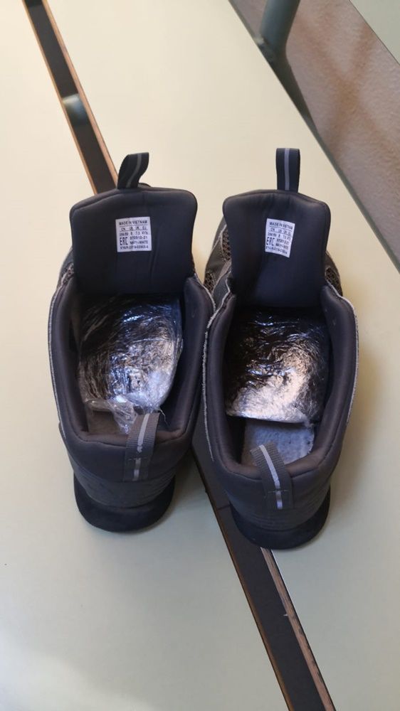 Detenido con 200 gramos de hachís que escondía en sus zapatillas de deporte