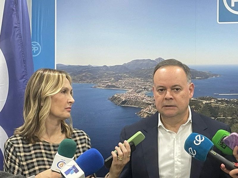 El Partido Popular celebra la copa de Año Nuevo en medio de cambios inesperados