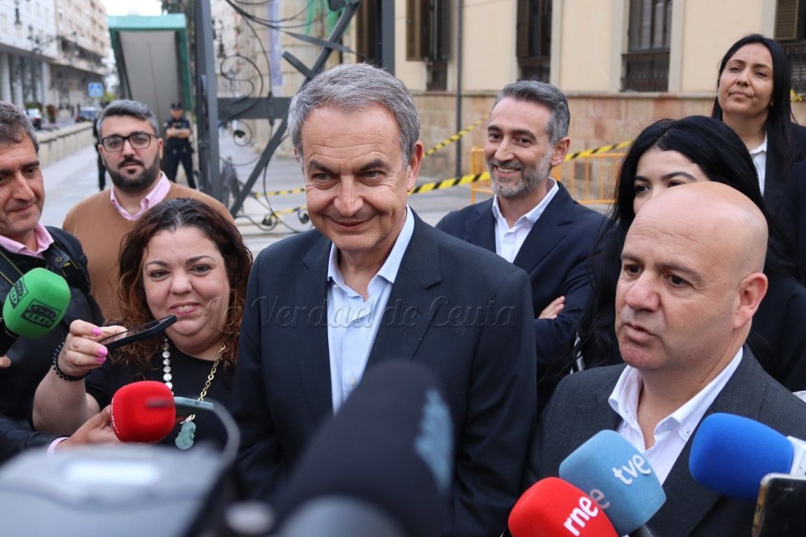 Zapatero vaticina "un cambio tranquilo" en Ceuta porque "Juan Gutiérrez se lo merece"