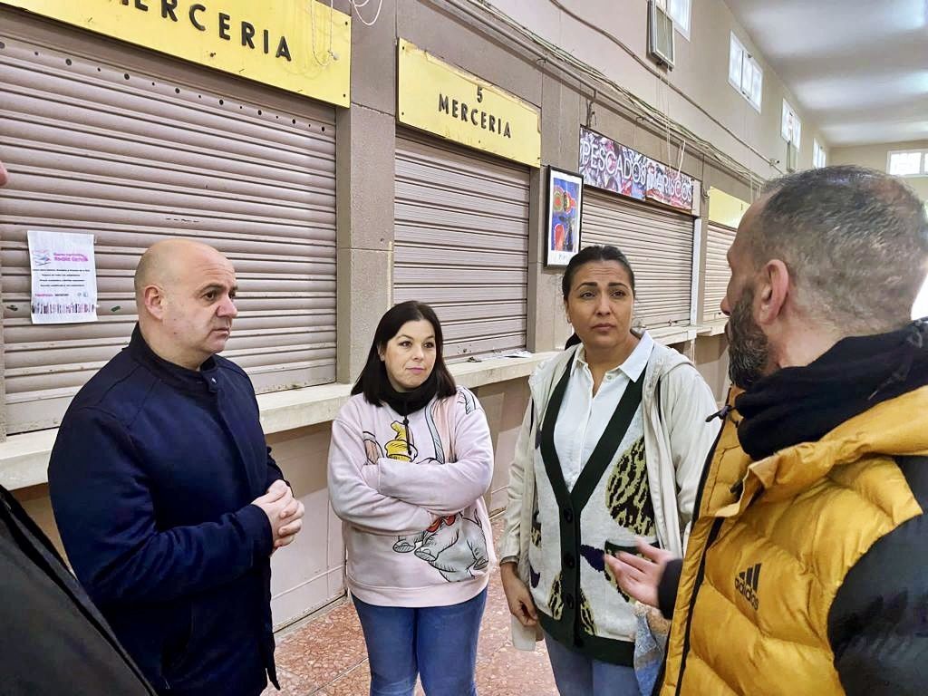 Gutiérrez traslada su apoyo a los comerciantes del Mixto y reclama más seguridad