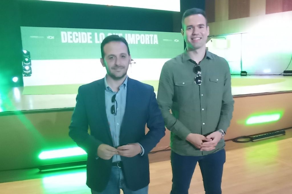 Abascal arranca la precampaña con el primer compromiso para “cambiar el rumbo de España”: “Derogar las leyes de la izquierda”