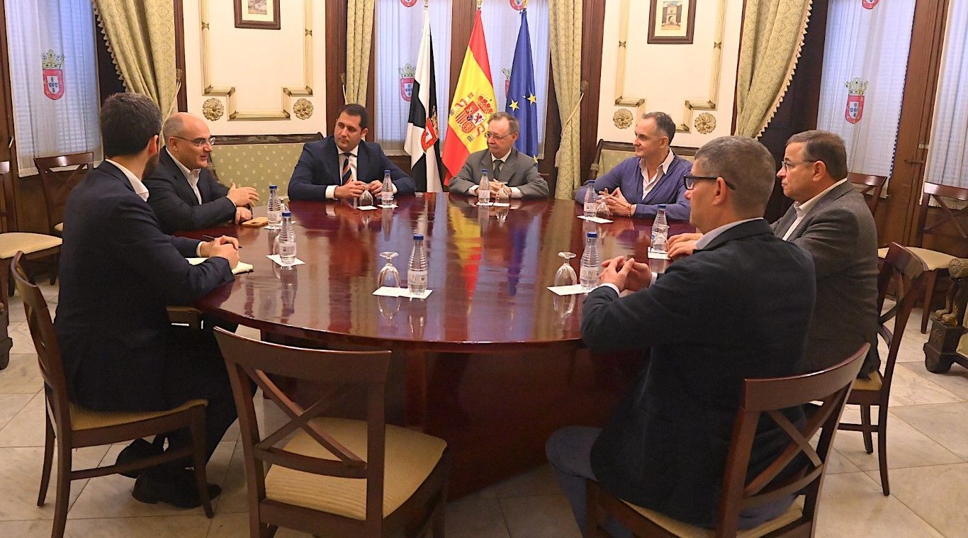 Cepsa traslada a Vivas el innegable compromiso con Ceuta