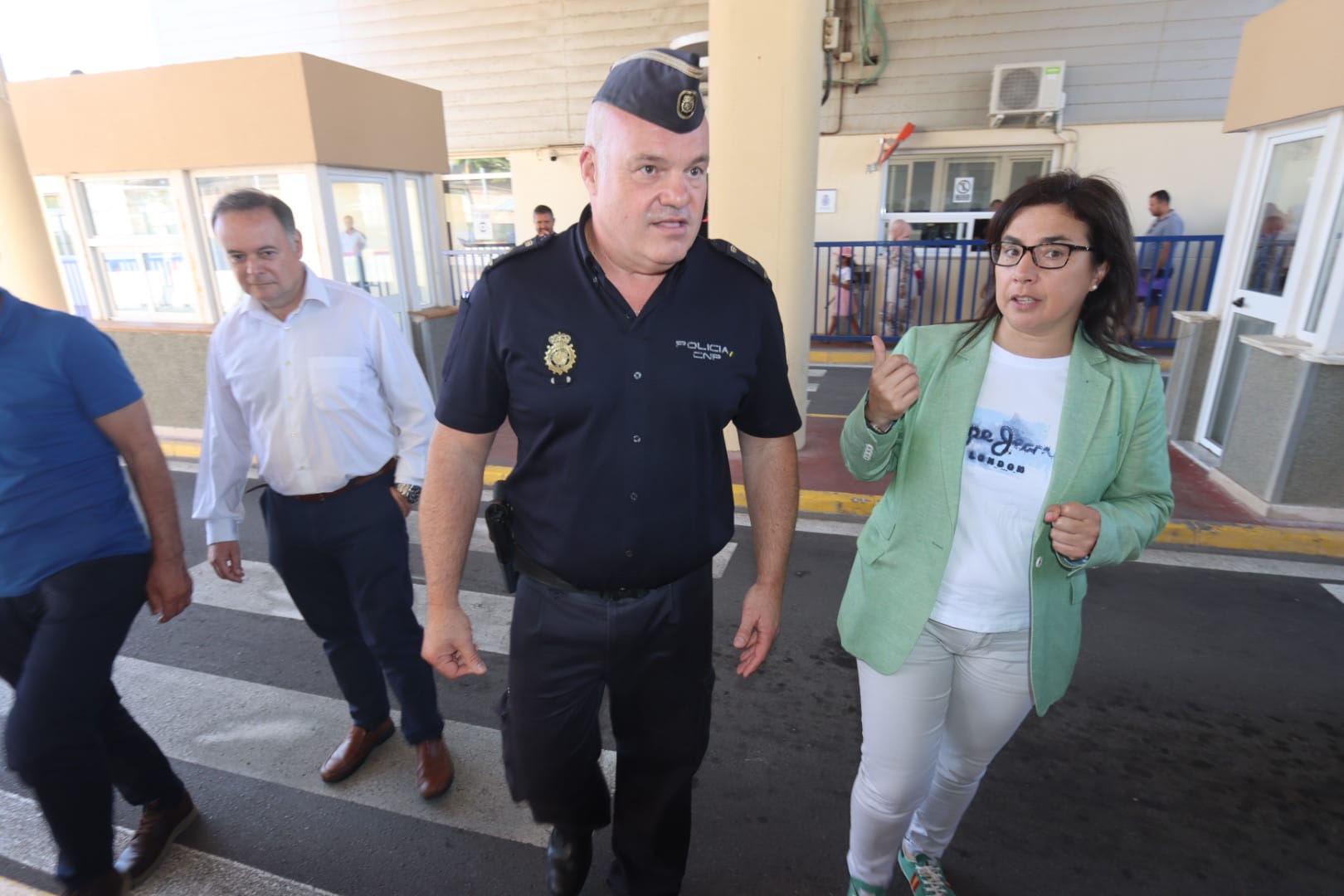 La secretaria de Interior del Partido Popular promete mejoras en Ceuta durante visita a la frontera del Tarajal