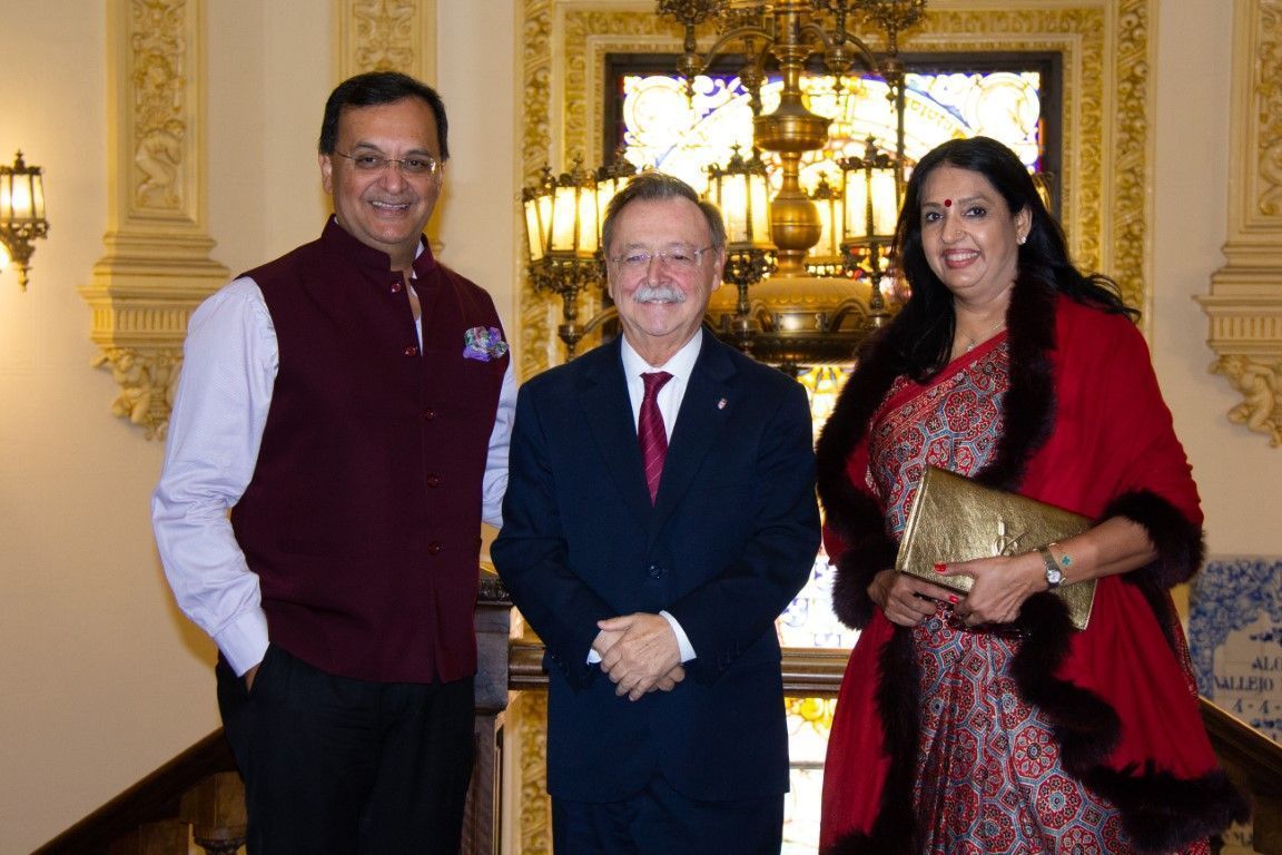 El presidente Vivas recibe al embajor de la India en España