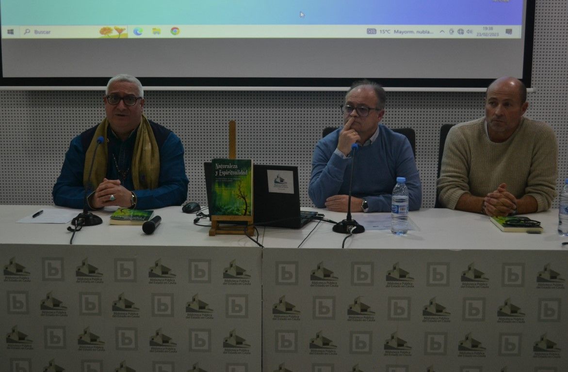 Gran éxito de la presentación y conferencia de Naturaleza y Espiritualidad