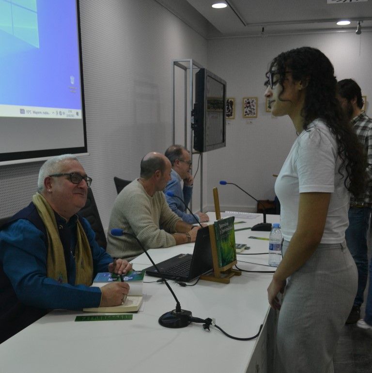 Libro biblioteca 3