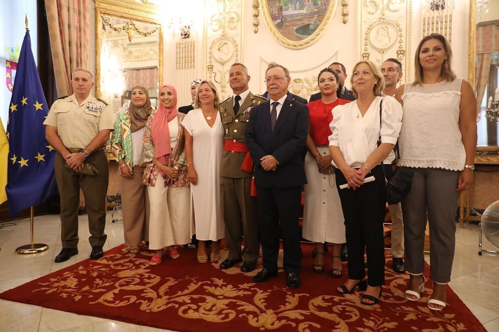 Ceuta despide al general Fernando Rocha en un emotivo homenaje