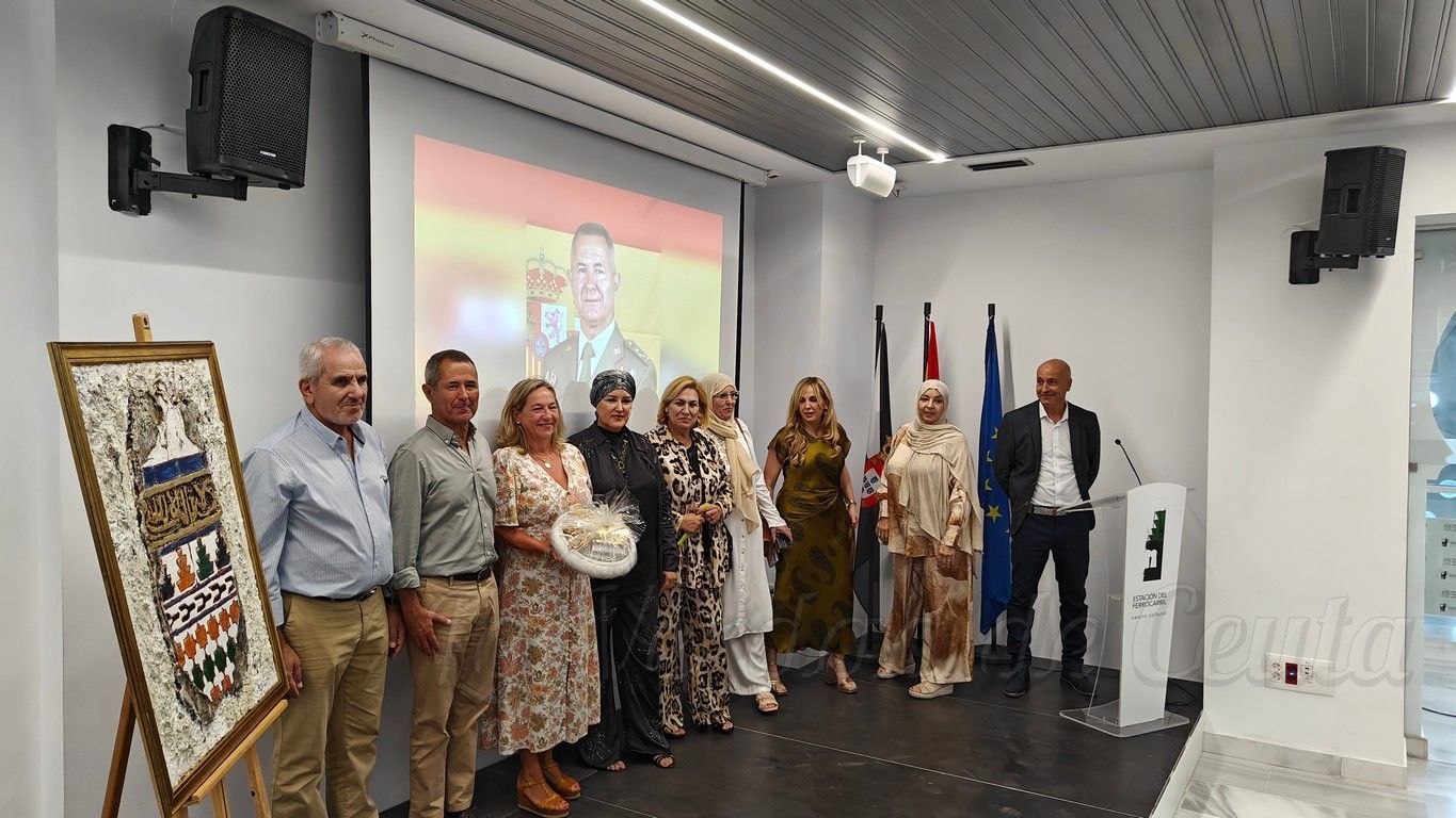 'El Ángulo' y la Asociación Cultural 'Al Idrissi' homenajean al general Fernando Rocha