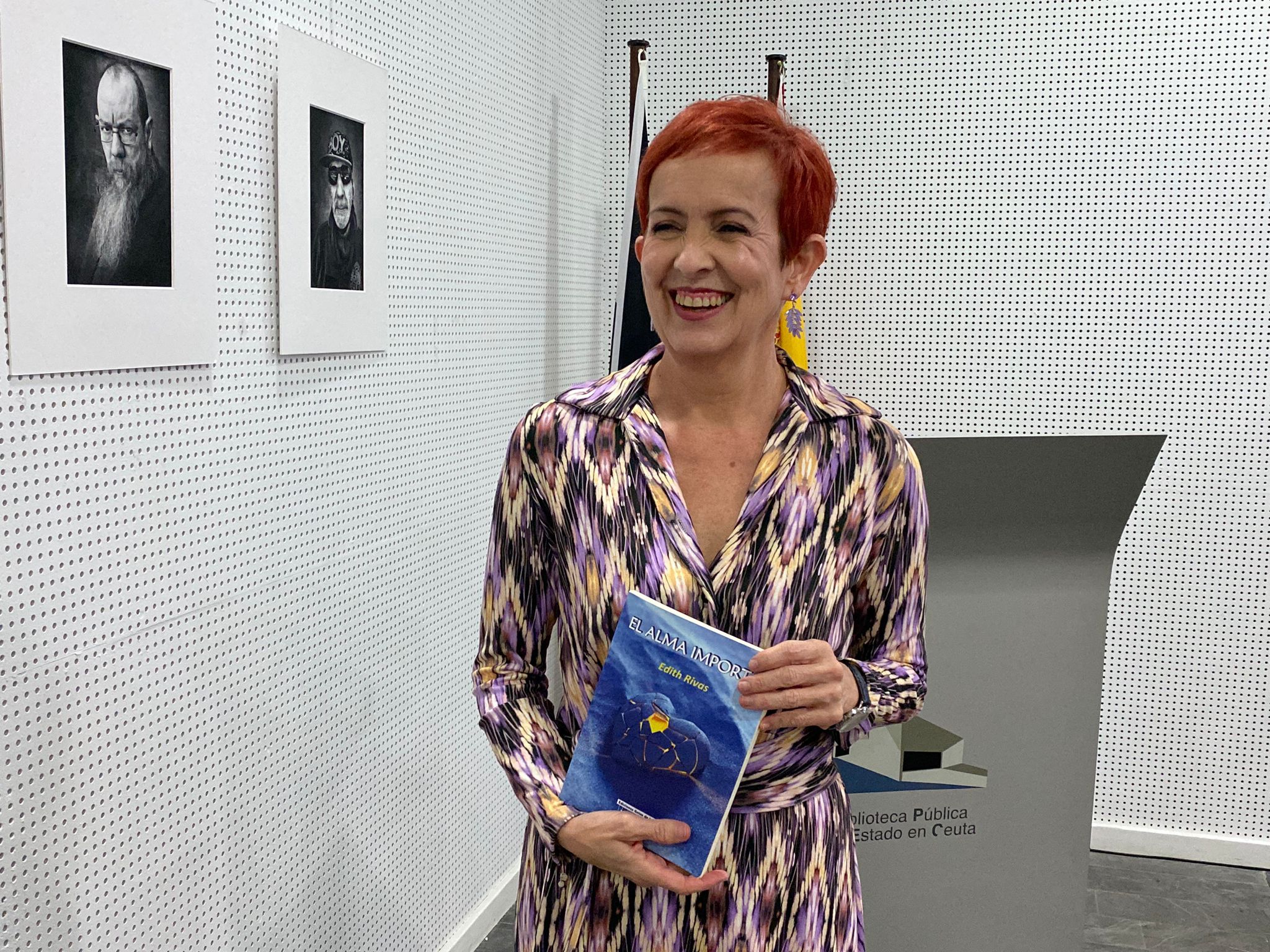 Edith Rivas presentando su segundo libro "El alma importa"