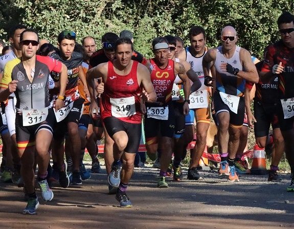 José Adrián Páramo y María Bohórquez triunfan en el XX Duatlón Cross de Ceuta, poniendo fin a una exitosa temporada
