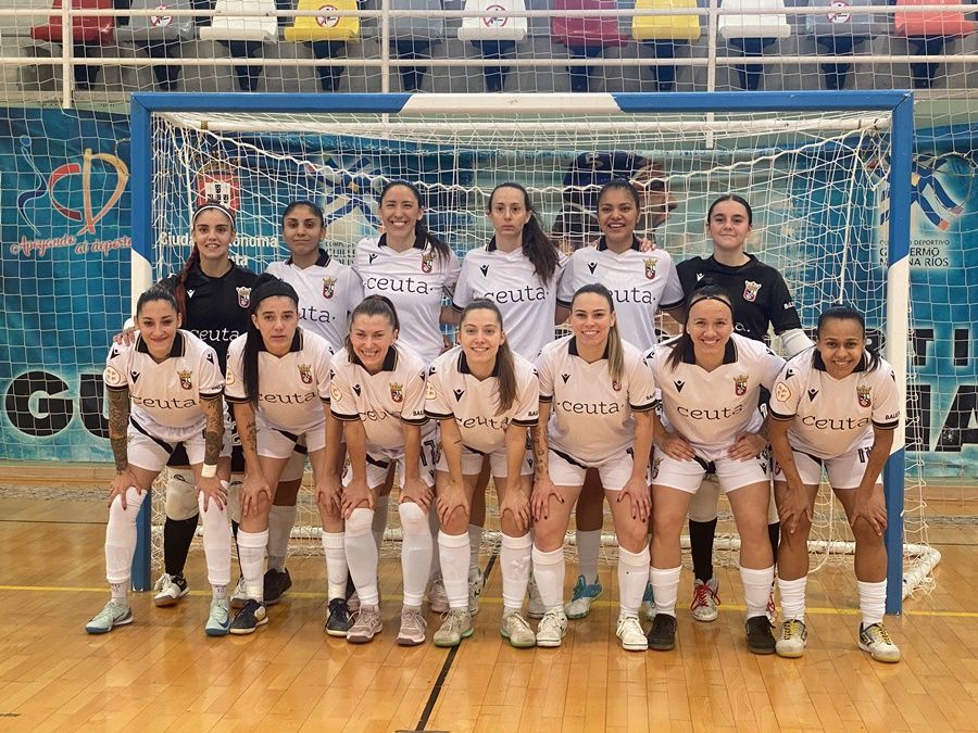La AD Ceuta golea al Salesianos Puertollano tras un primer tiempo para olvidar (6-0)