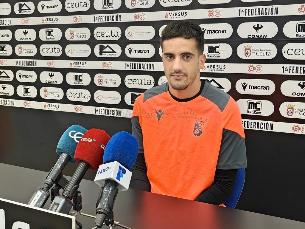 Álex Blesa: “la plantilla está muy unida y con ganas de lograr la victoria ante el Alcoyano”